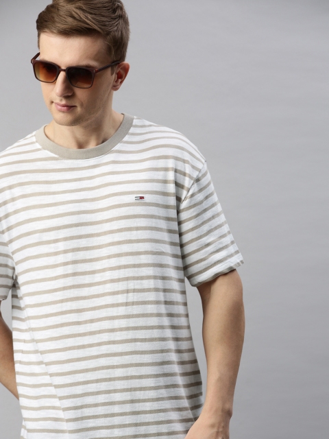 

Tommy Hilfiger Men White & Beige Striped Round Neck T-shirt