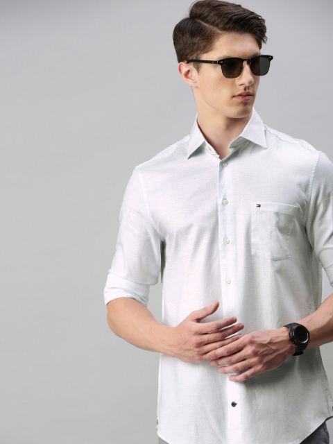 

Tommy Hilfiger Men White Regular Fit Solid Semiformal Shirt