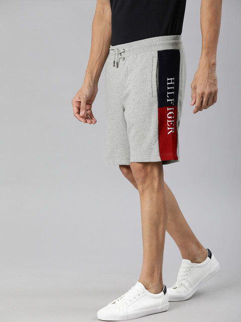

Tommy Hilfiger Men Grey Printed Regular Fit Regular Shorts