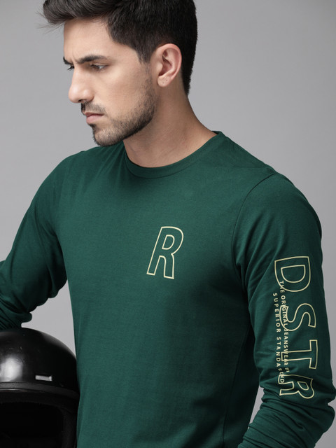 

Roadster Men Green Solid Round Neck T-shirt with Printed Detail
