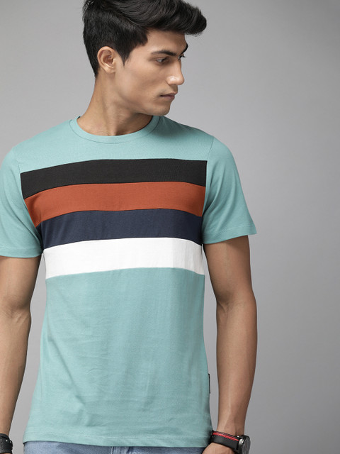 

Roadster Men Blue & White Striped Detail Round Neck Pure Cotton T-shirt