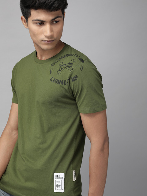 

Roadster Men Olive Green Solid Round Neck Pure Cotton T-shirt with Printed Detail