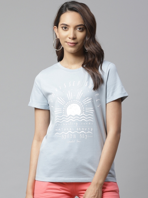 

VividArtsy Women Blue & White Printed Round Neck T-shirt