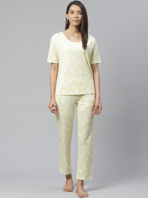 

VividArtsy Women Yellow & White Swan Print Nightsuit
