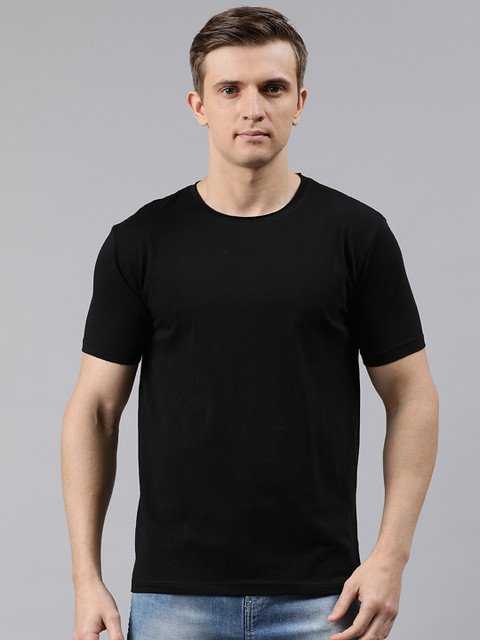 

UNSULLY Men Black Solid Round Neck T-shirt