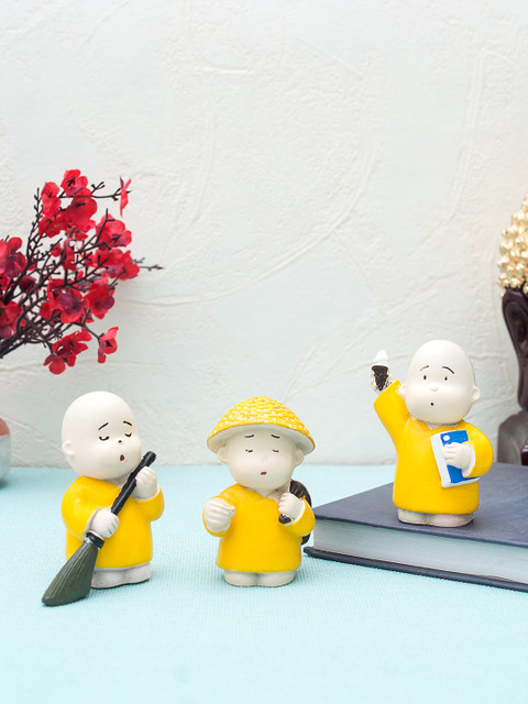 

WISHTANK Set Of 3 Yellow & Beige Swachh Bharat Monk Baby Showpieces