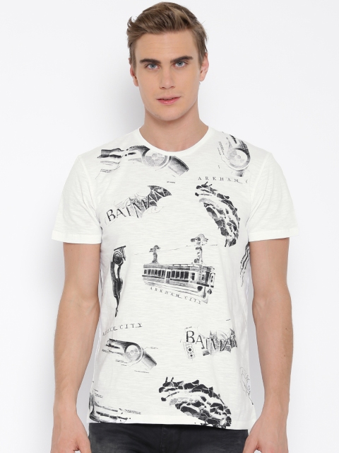 

Free Authority Men White Batman Printed T-shirt
