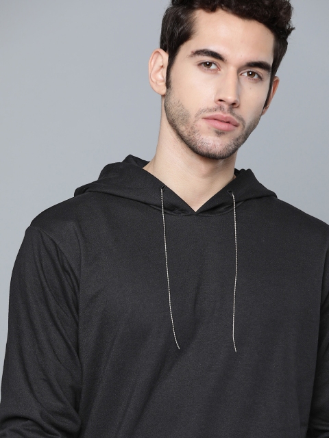 

Kook N Keech Men Black Solid Hooded Sweatshirt