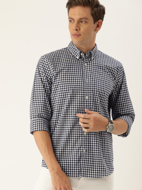 

GAP Men Navy Blue & White Untucked Fit Checked Casual Shirt