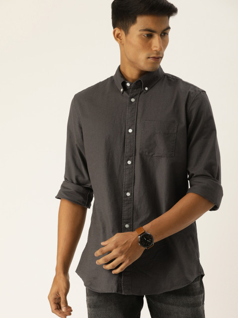 

GAP Men Charcoal Grey Standard Fit Solid Casual Shirt