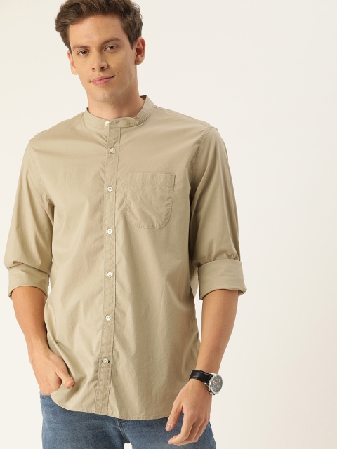 

GAP Men Khaki Regular Fit Solid Casual Shirt