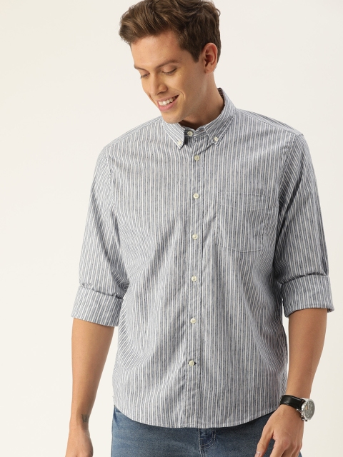 

GAP Men Blue & White Regular Fit Striped Casual Shirt