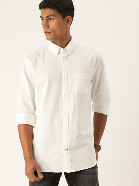 

GAP Men White Standard Fit Solid Casual Shirt