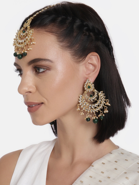 

Peora Women Green Gold-Plated Kundan Studded Jewellery Set