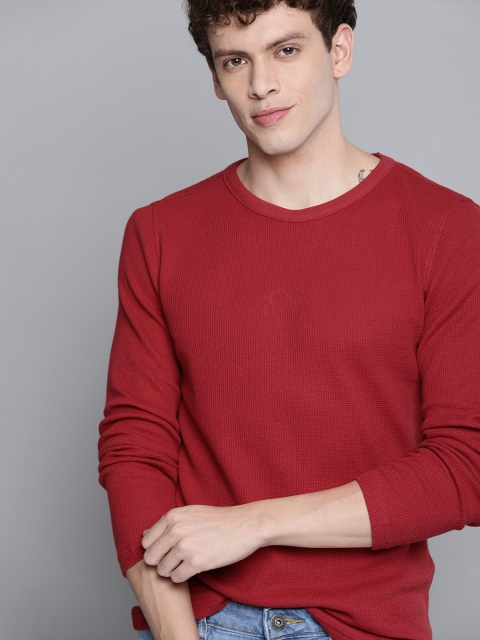 

Mast & Harbour Men Red Self Design Round Neck T-shirt