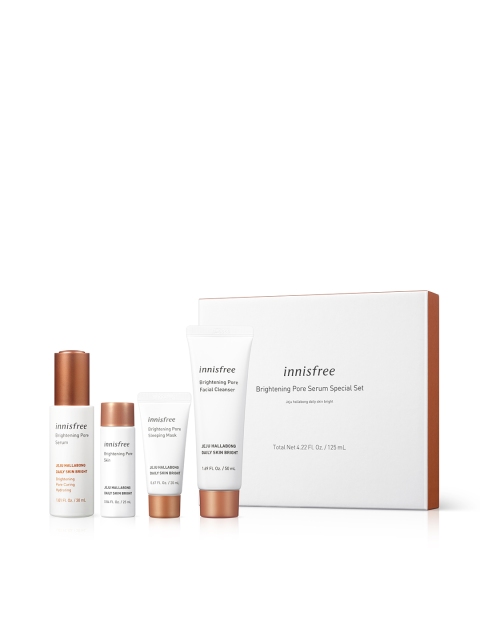 

Innisfree Brightening Pore Vitamin C Serum Skin Care Gift Set, White