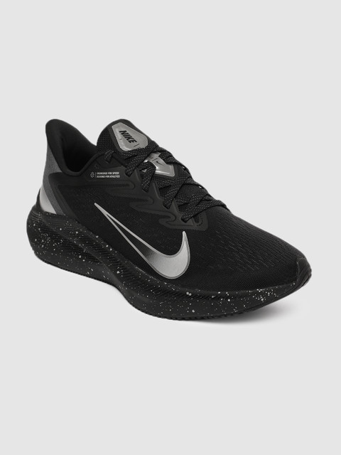 

Nike Men Black Zoom Winflo 7 Premium Running Shoes