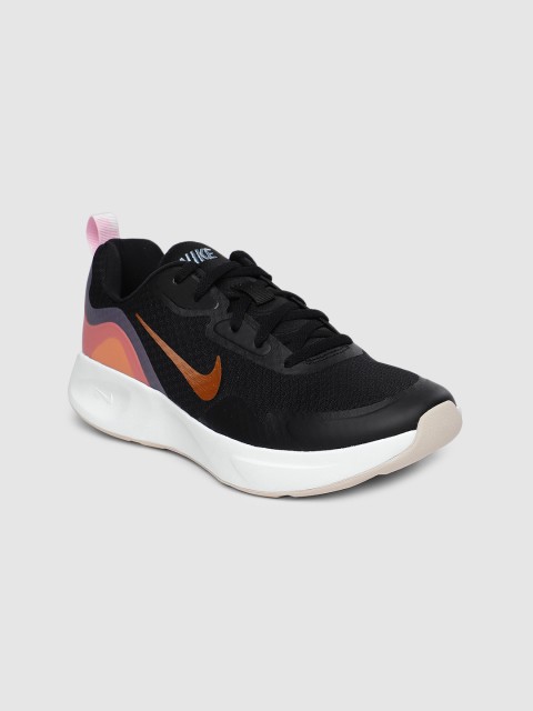 

Nike Women Black WEARALLDAY Colourblocked Sneakers