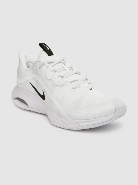 

Nike Men White AIR MAX VOLLEY Tennis Shoes