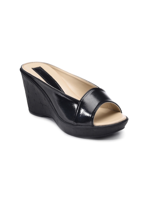 

Bruno Manetti Women Black Wedges