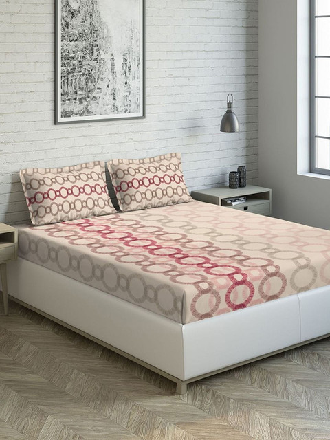 

DDecor Beige & Red Geometric 144 TC Cotton 1 King Bedsheet with 2 Pillow Covers