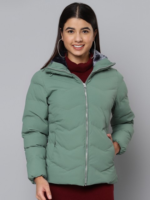 

Fort Collins Women Green Solid Padded Jacket