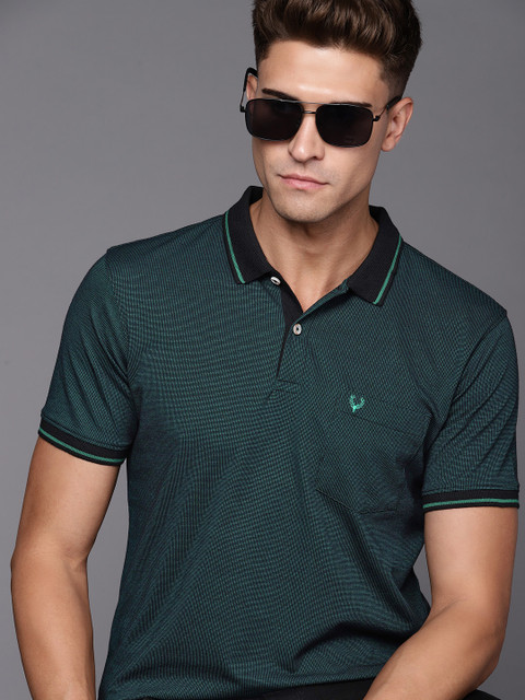 

Allen Solly Men Teal Green Solid Polo Collar T-shirt
