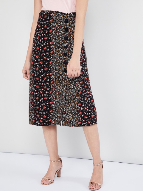 

max Women Black & Red Floral Printed A-Line Midi Skirt