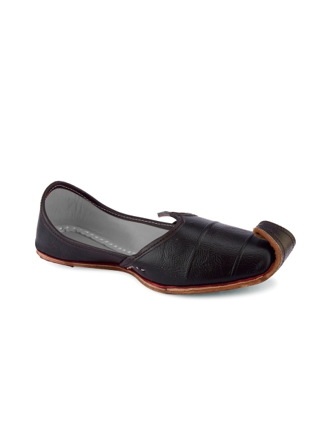 

DESI COLOUR Men Black Solid Mojaris