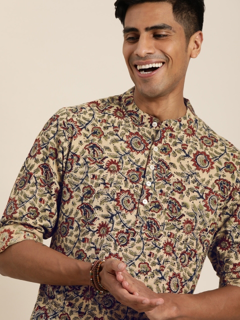

Taavi Men Beige & Maroon Kalamkari Block Printed Straight Kurta with Patch Pocket