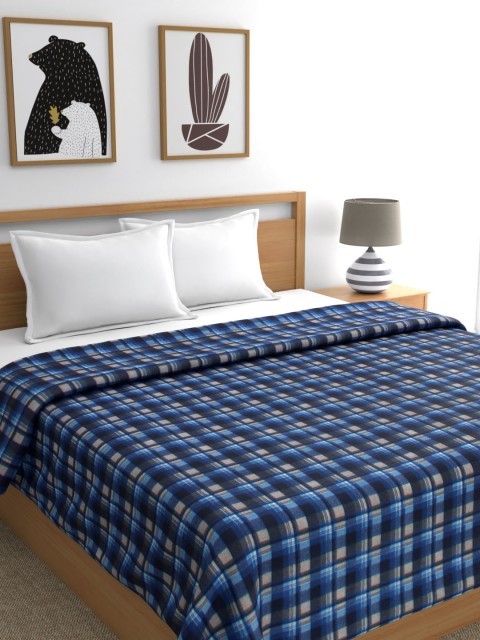 

A Homes Grace Navy Blue Checked Mild Winter 300 GSM Double Bed Blanket