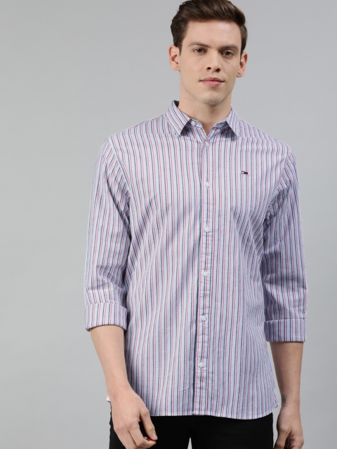 

Tommy Hilfiger Men Blue & White Seersucker Regular Fit Striped Casual Shirt