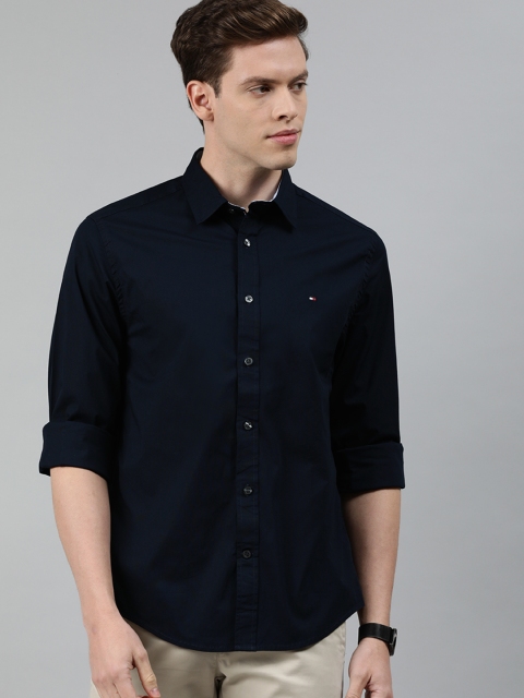 

Tommy Hilfiger Men Navy Blue Regular Fit Solid Casual Shirt