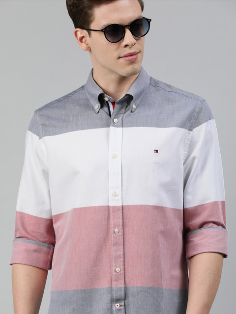 

Tommy Hilfiger Men Grey & White Regular Fit Colourblocked Casual Shirt