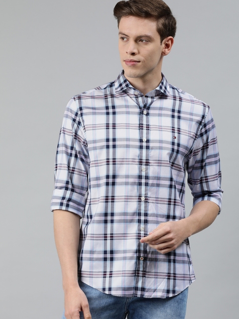 

Tommy Hilfiger Men White & Blue Regular Fit Checked Casual Shirt