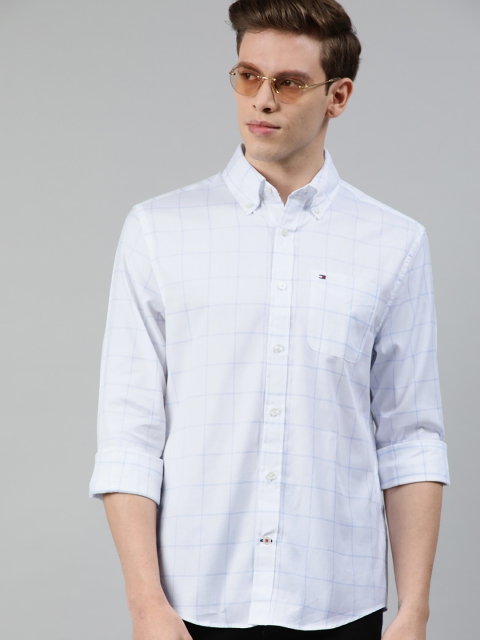 

Tommy Hilfiger Men White & Blue Regular Fit Checked Casual Shirt