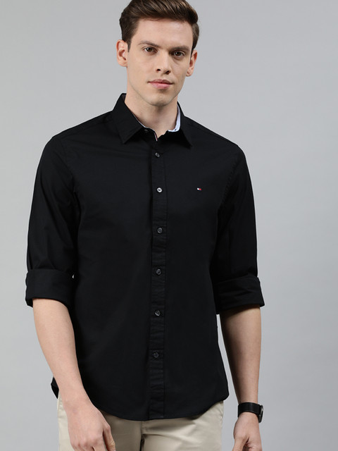 

Tommy Hilfiger Men Black Regular Fit Solid Casual Shirt