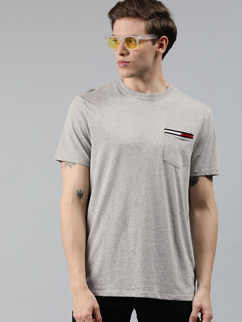 

Tommy Hilfiger Men Grey Solid Round Neck T-shirt