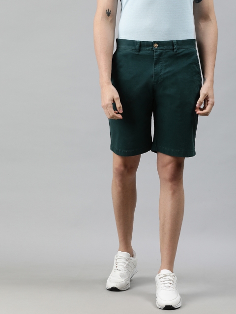 

Tommy Hilfiger Men Green Solid Regular Fit Chino Shorts