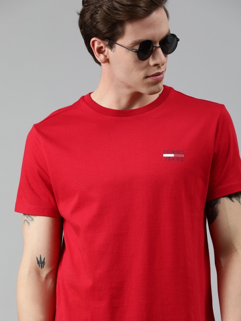 

Tommy Hilfiger Men Red Solid Round Neck T-shirt