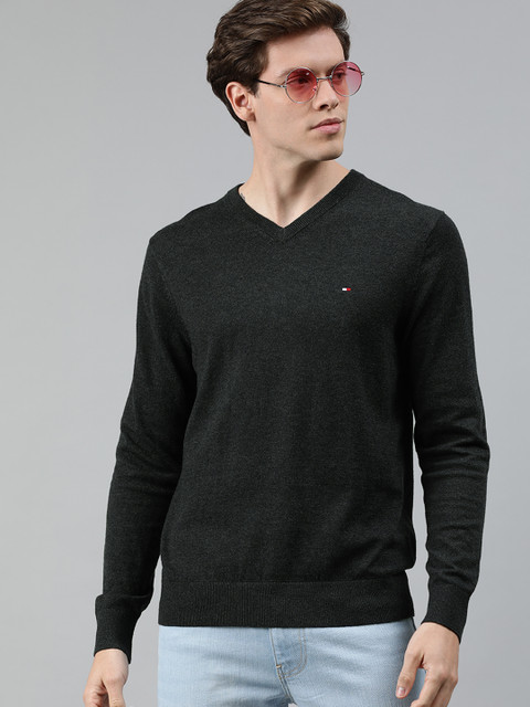 

Tommy Hilfiger Men Black Solid Pullover Sweater
