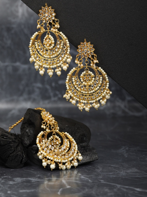 

Priyaasi Off-White Gold Plated Kundan Studded & Beaded Jewellery Set