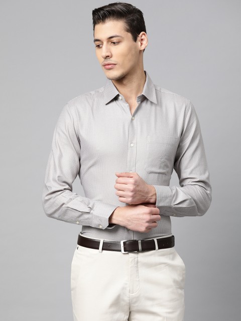 

Raymond Men Beige & White Contemporary Regular Fit Self Design Formal Shirt