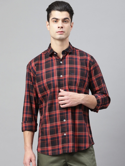 

Park Avenue Men Black & Red Slim Fit Checked Casual Shirt