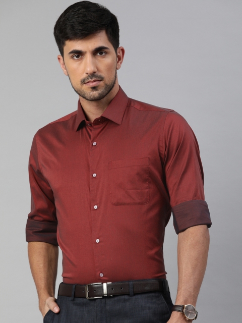

Raymond Men Maroon Contemporary Regular Fit Solid Cotton Formal Shirt