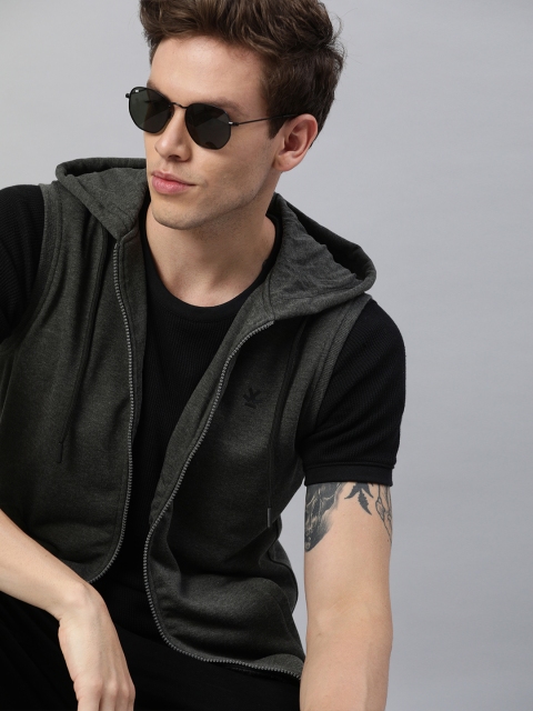 

WROGN Men Charcoal Grey Solid Hooded Sweatshirt