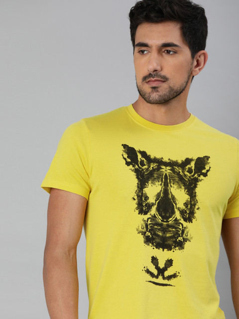 

WROGN Men Yellow Printed Slim Fit Round Neck T-shirt
