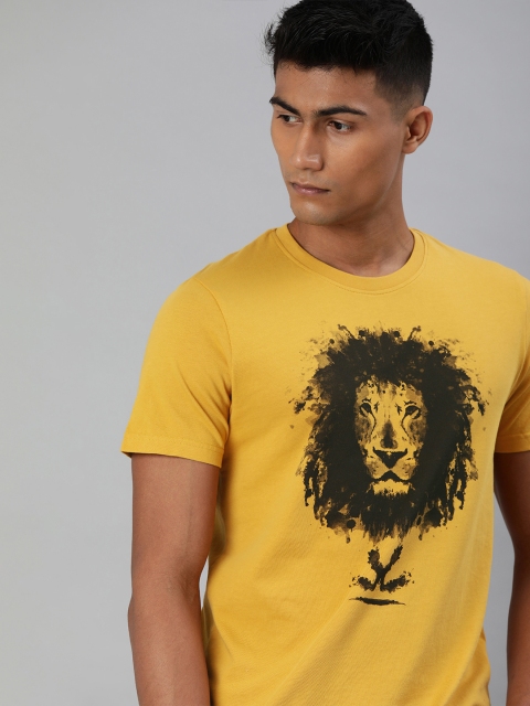 

WROGN Men Mustard Yellow Printed Slim Fit Round Neck T-shirt