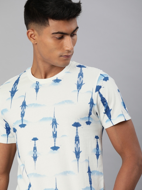 

WROGN Men White & Blue Printed Slim Fit Round Neck T-shirt