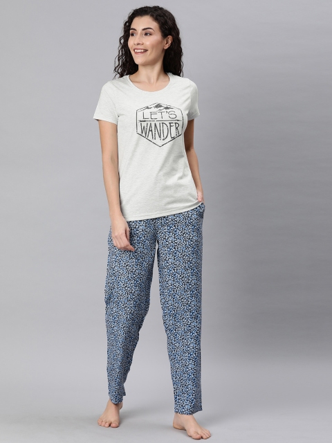 

Go Colors Women Navy Blue & Off-White Printed Night suit